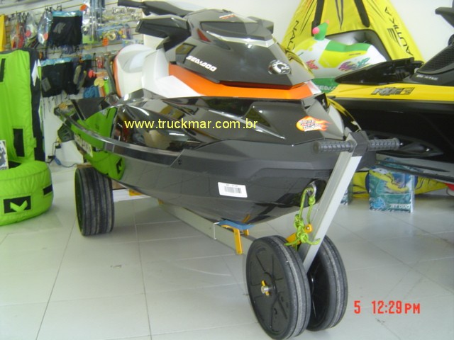 link page jet ski dolly